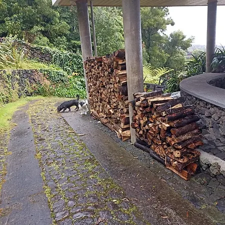 Casa Do Moledo Vakantiehuis Biscoitos (Terceira)